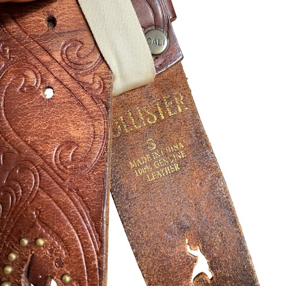 Vintage Hollister Cut Out Studded Leather Belt - Size Small - Picture 4 of 4